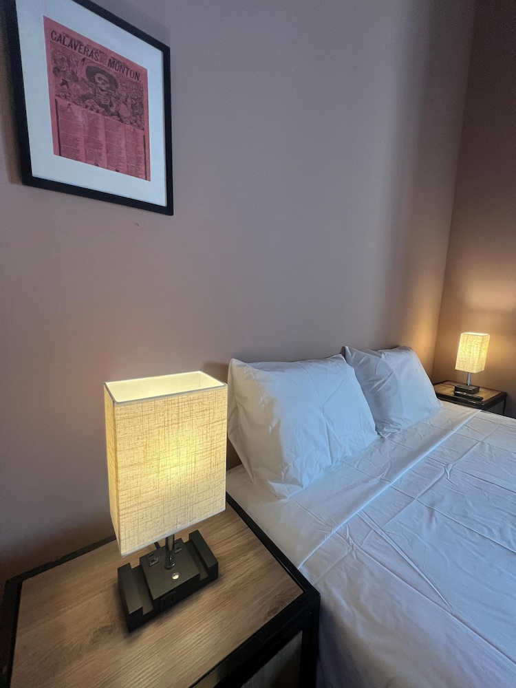 Basic Double Room, 1 Double Bed