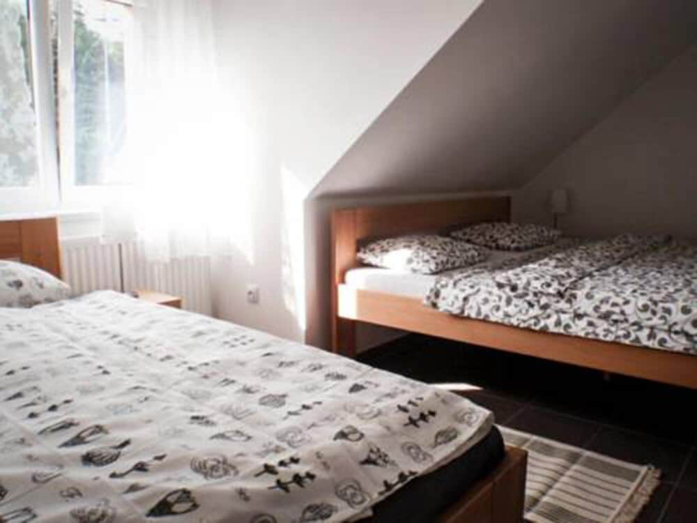 Classic Suite ( 7)