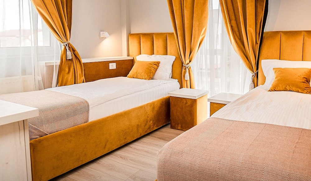 Double or Twin Room photo 3