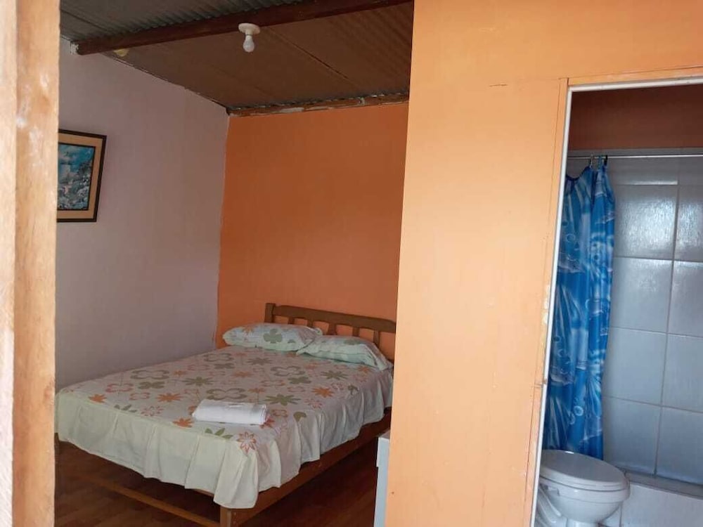 Economy Double Room photo 1