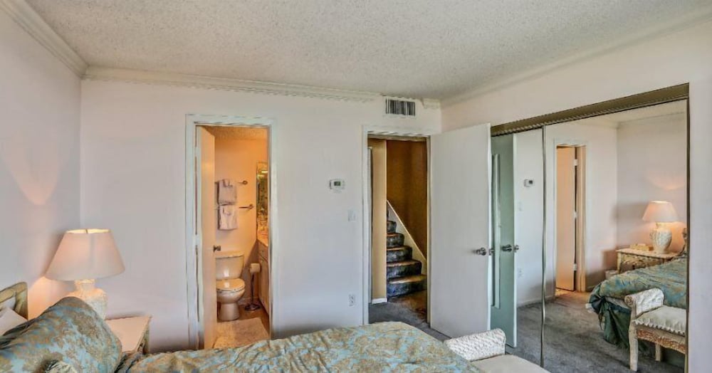 Condo photo 1