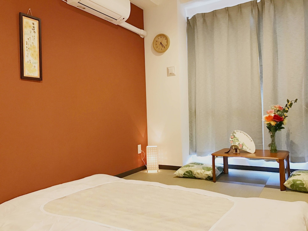 Triple Room, Shared Bathroom