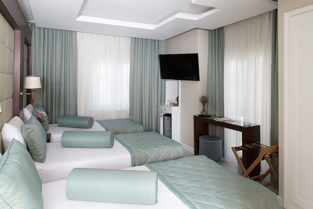 Standard Triple Room photo 3