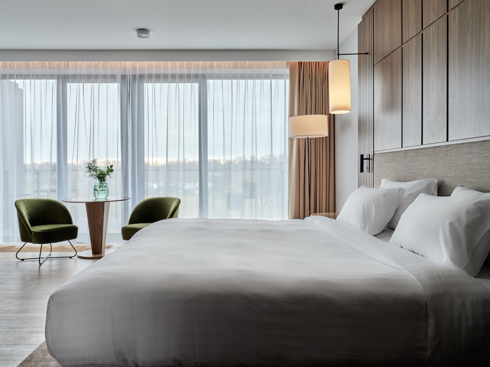 Standard Room, 1 Double Bed, Balcony - Photo 8