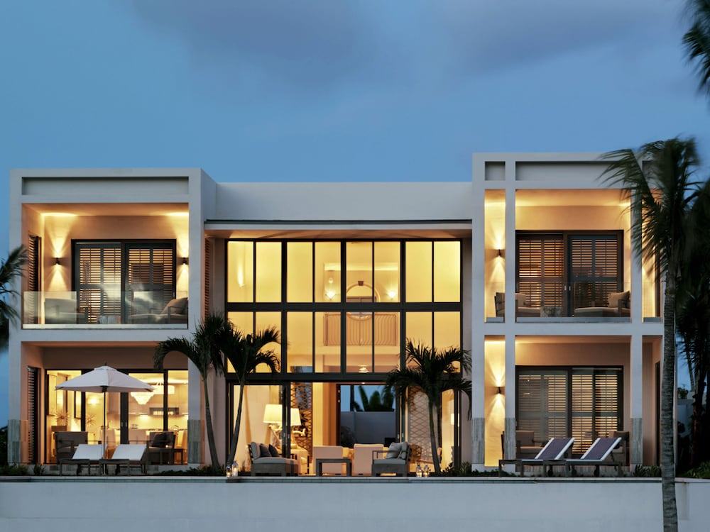 Villa, 5 Bedrooms, Beachfront (4 king beds and 2 queen beds)