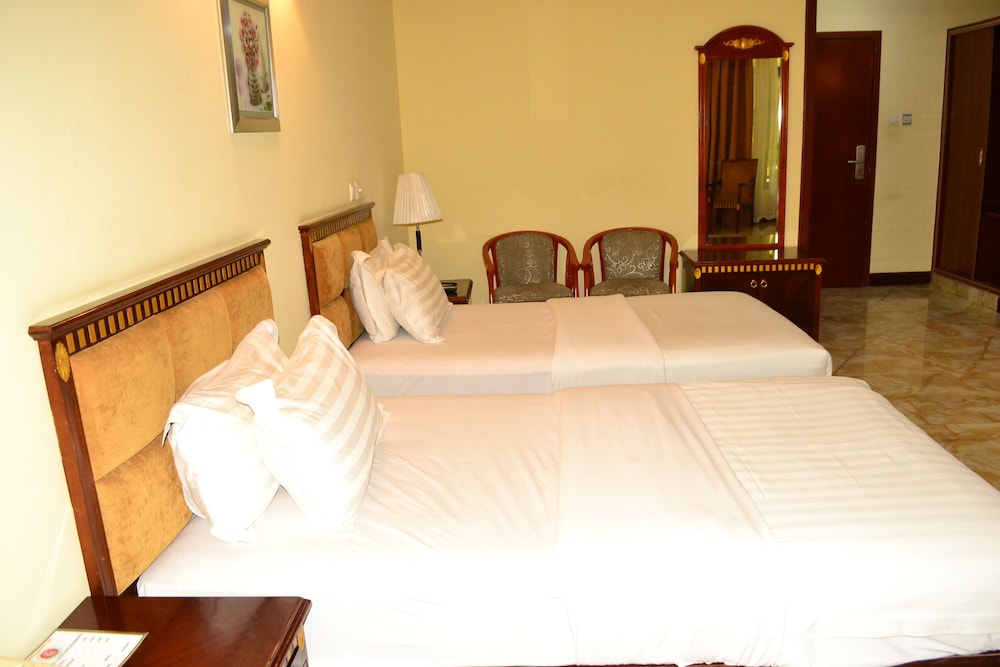 Standard Twin Room, 2 Bedrooms photo 2