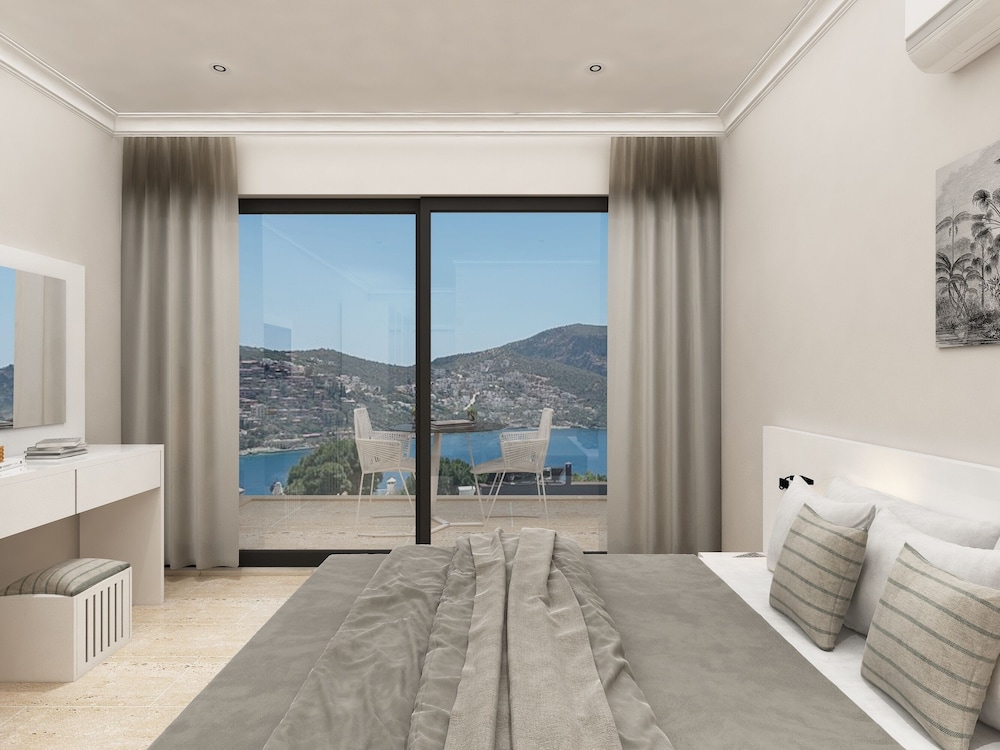 Panoramic Room