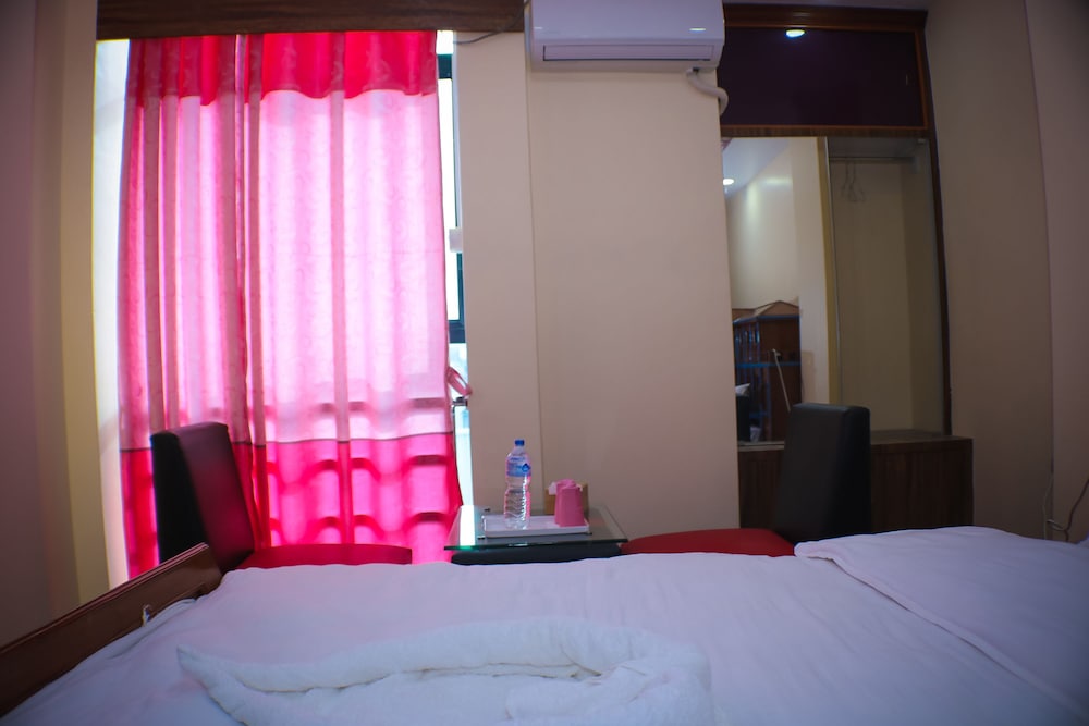 Deluxe Room, 1 Double Bed, Non Smoking photo 3