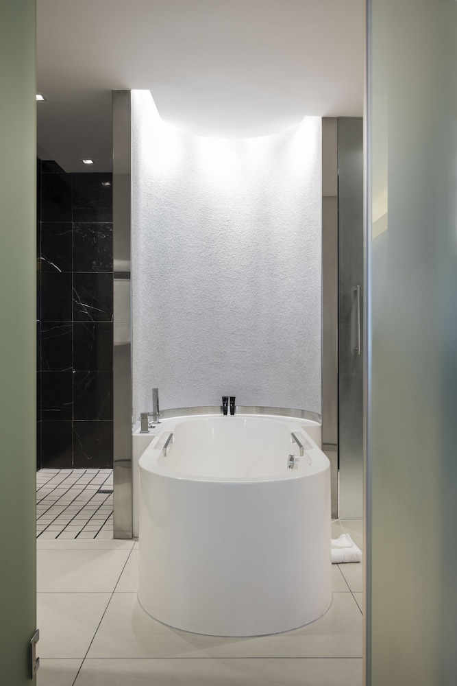Executive Studio Suite, Mountain View - Photo 2