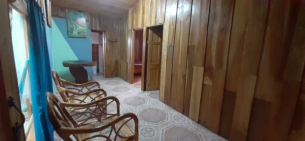 Traditional Double Room, 1 Bedroom, Shared Bathroom photo 3