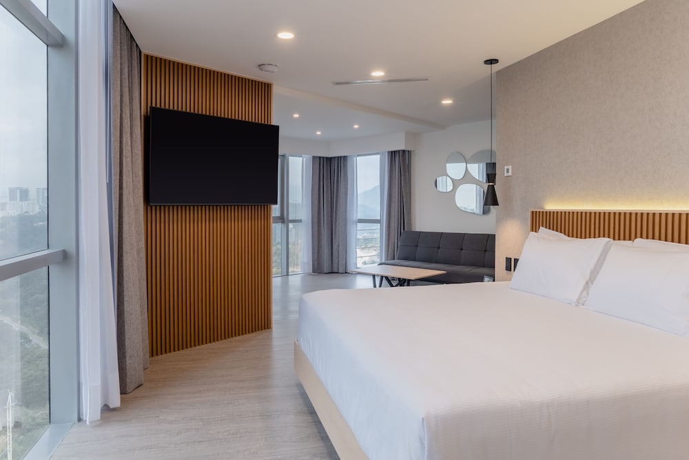 Premium Room, City View