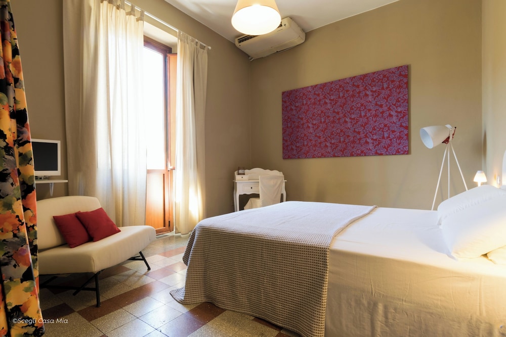 Basic Double or Twin Room