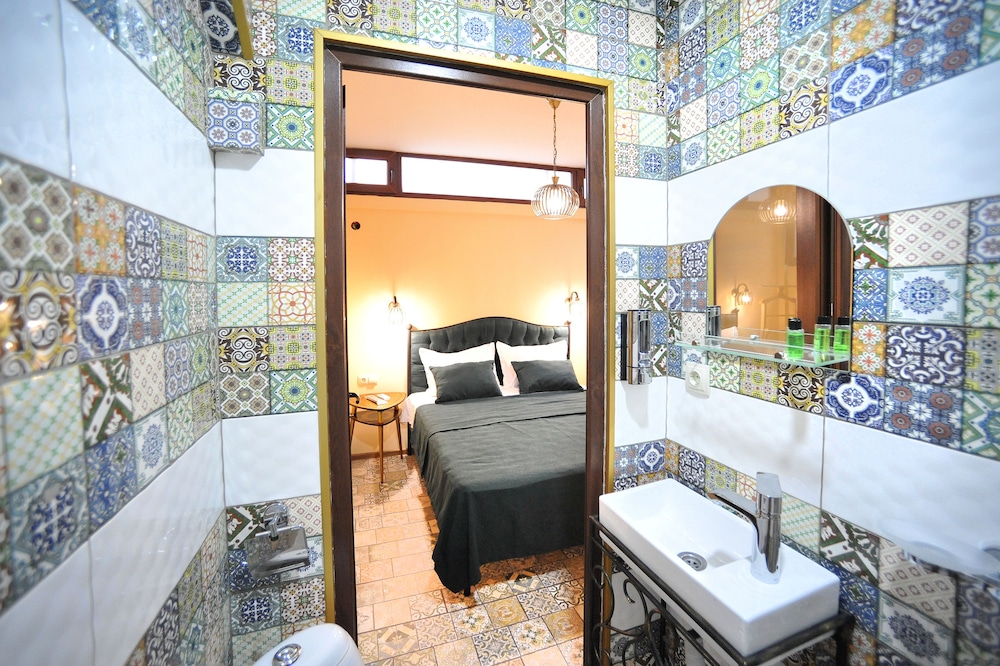 Economy Double Room photo 3
