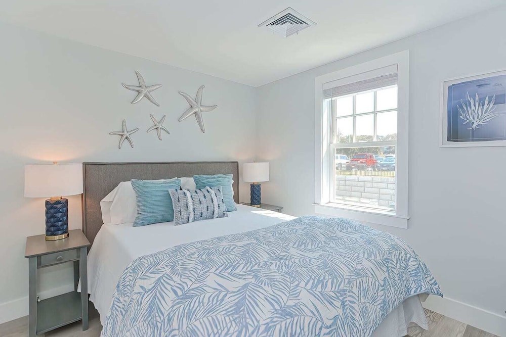 Luxury Condo, 1 Bedroom, Courtyard View (214) photo 1