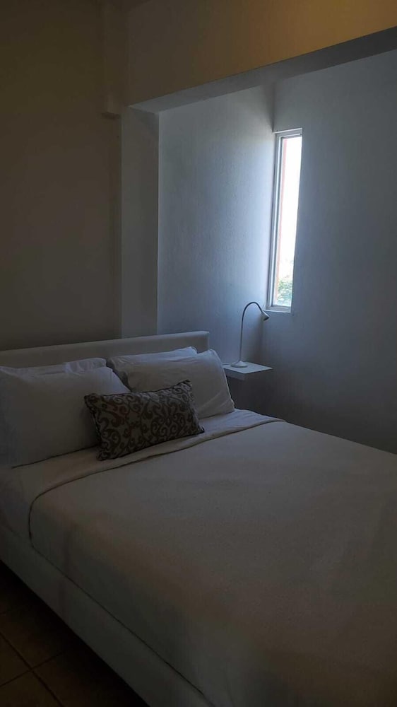 Basic Apartment photo 3