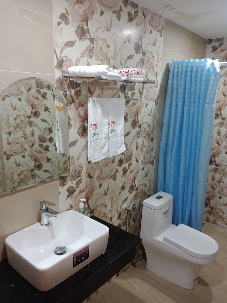 Single Room - Photo 6