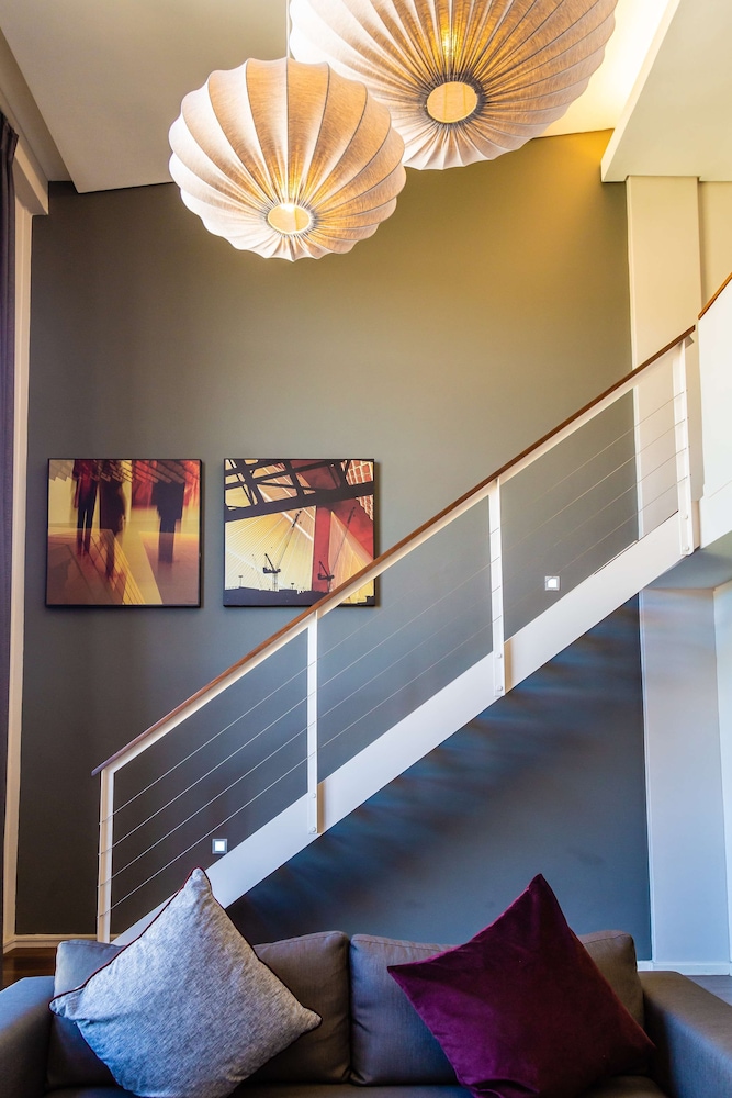 Loft, 1 King Bed, Kitchenette photo 2