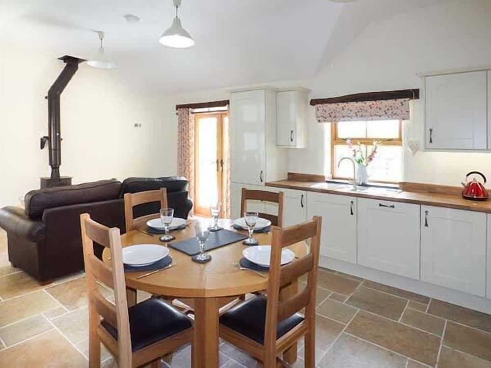 Cottage photo 2