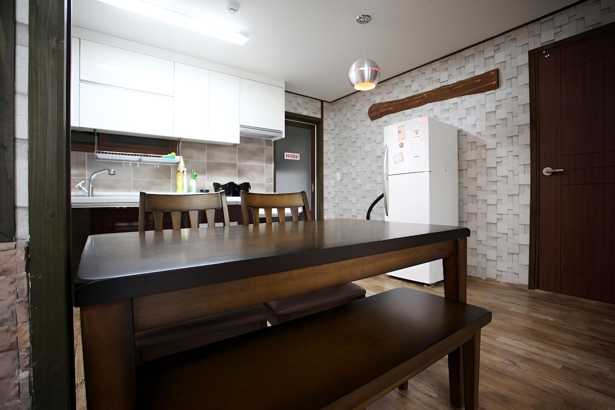 Room (Pension Type) - Photo 7