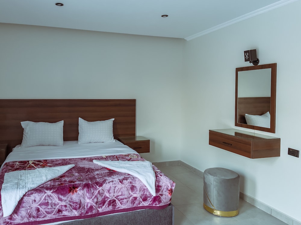 Honeymoon Room