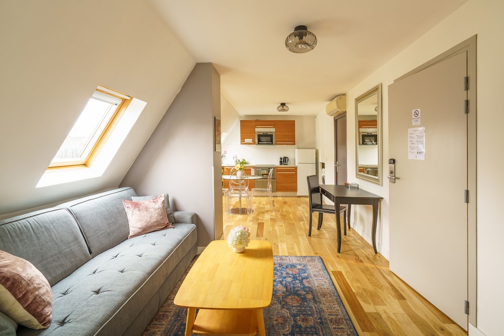 Apartment, City View (Charme)