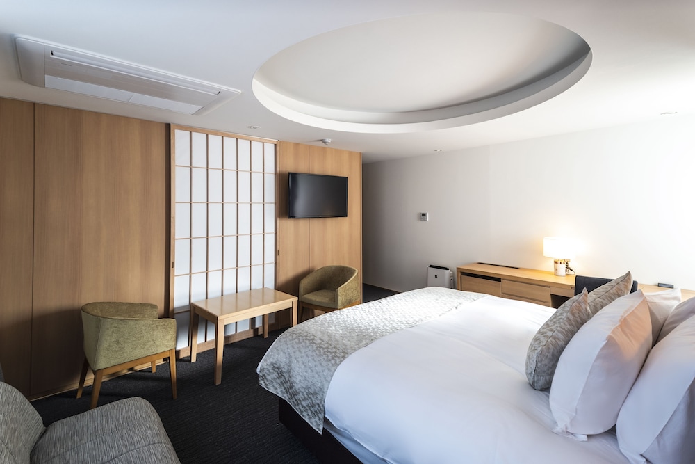 Deluxe Double Room, Frosted Glass, Non Smoking photo 3