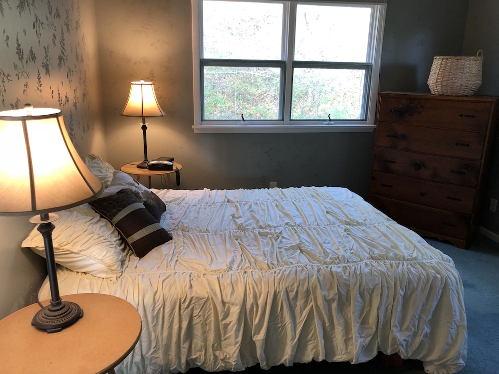 House, Multiple Beds, Mountain View (Silver Spring Chalet) photo 2