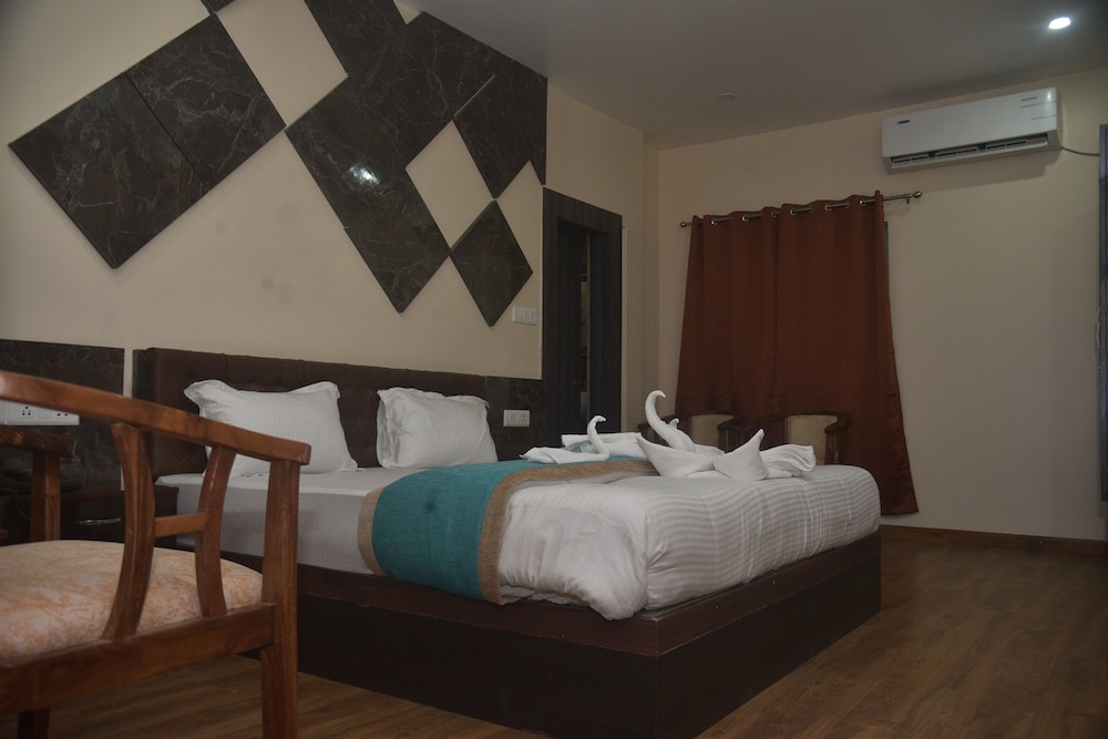 Standard Double Room - Photo 8