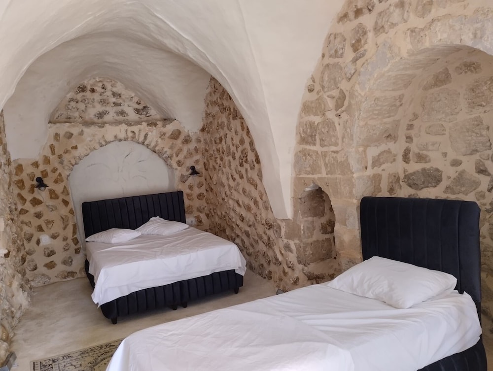 Premium Room, Multiple Beds, Kitchen photo 1