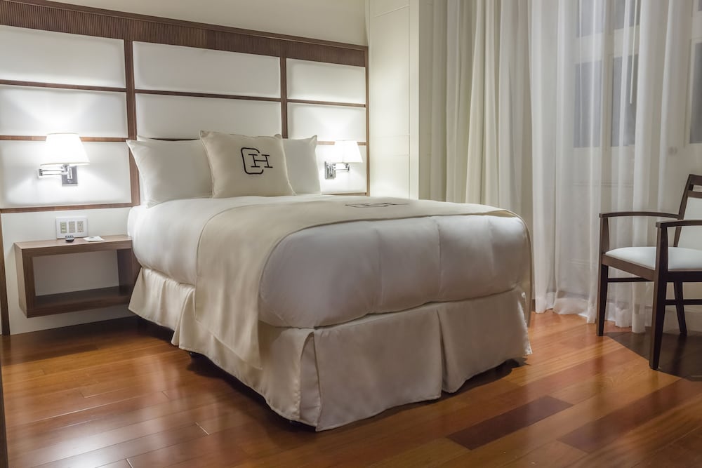 Deluxe Room, 1 Queen Bed