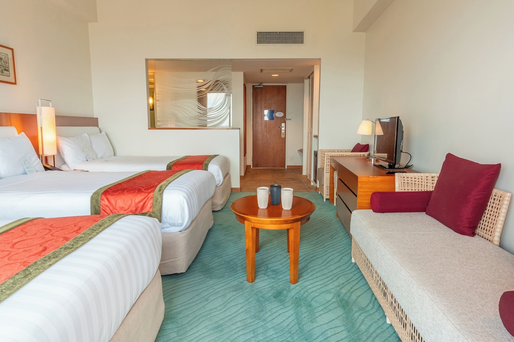 Ocean Front Triple Room - Photo 5