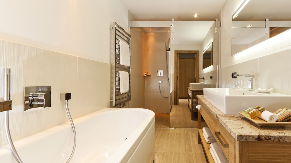 Luxury Double Room, Balcony photo 3