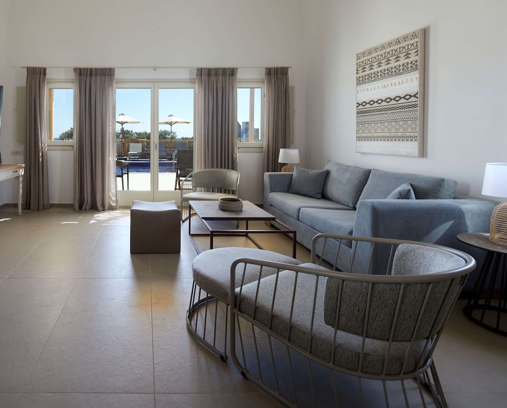 King Duplex Suite with Private Heated Pool and Hydromassage