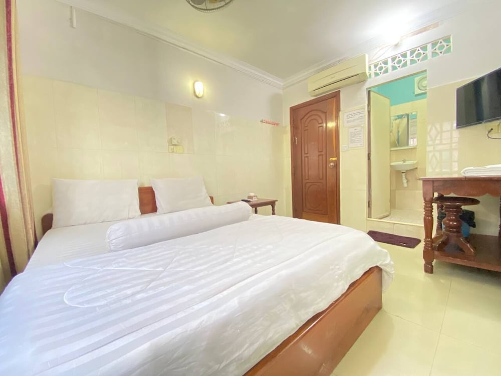 Standard Double Room - Photo 3
