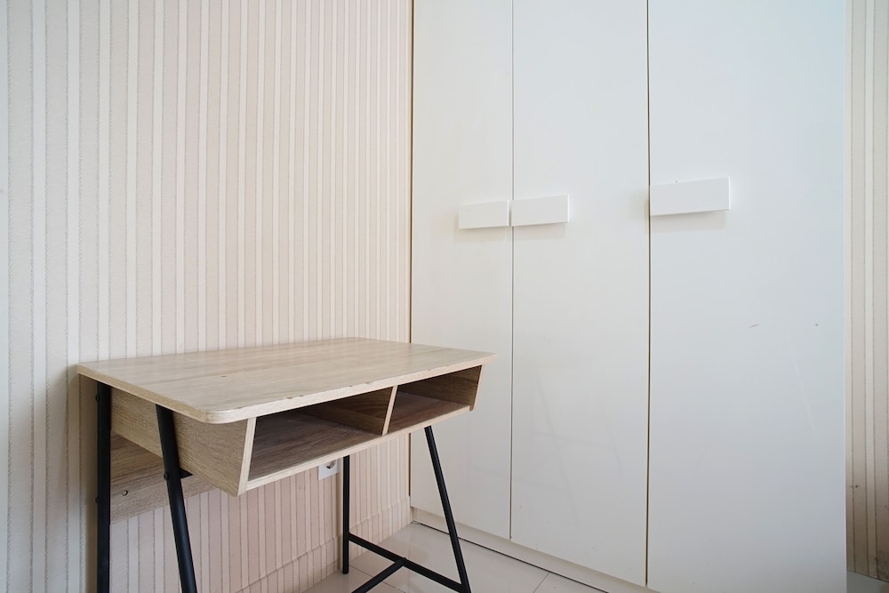 Room - Photo 19