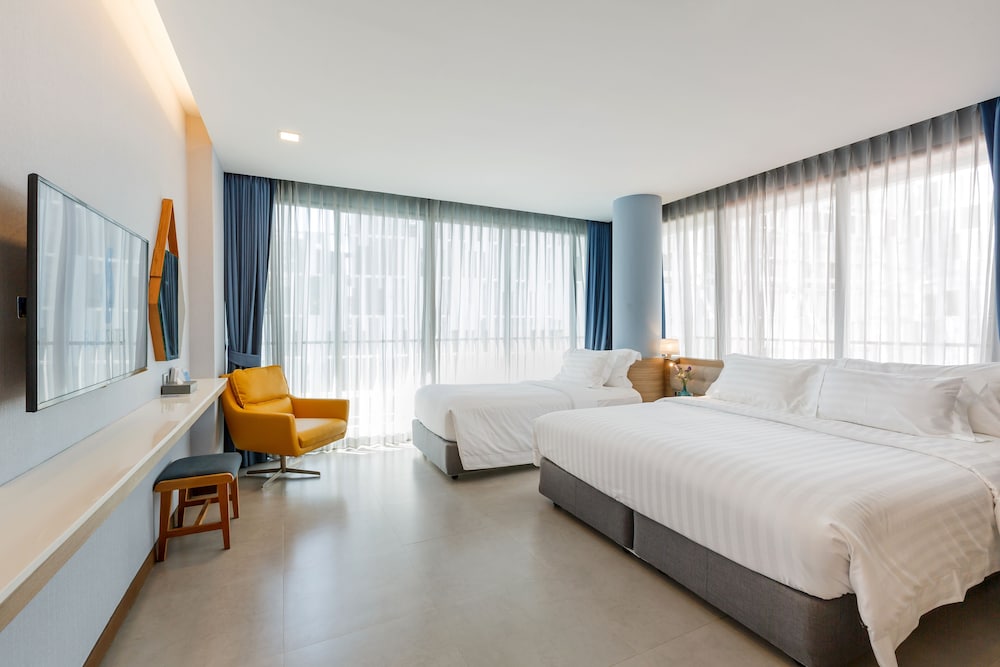 Deluxe Triple Room photo 2