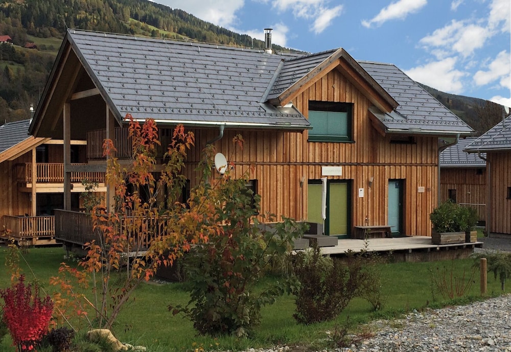 Chalet # 15  mit 3 Schlafzimmern, Sauna & Whirlpool