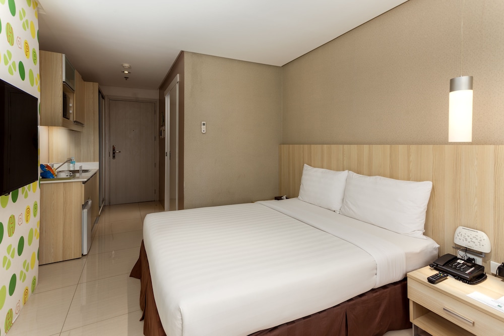 Standard Room, City View photo 3