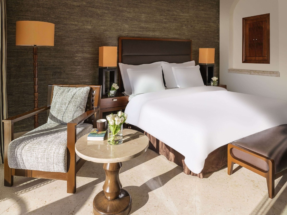 Premium Room, 1 King Bed, Sea View - Photo 1