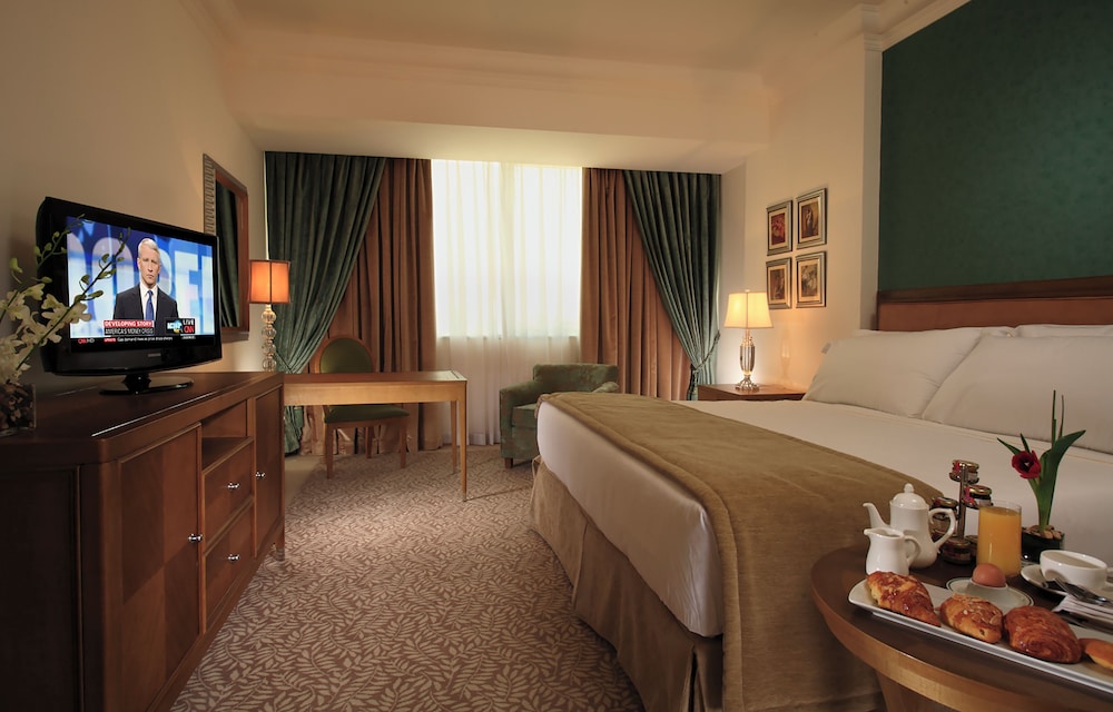 Tower Executive Rooms Queen or Twin