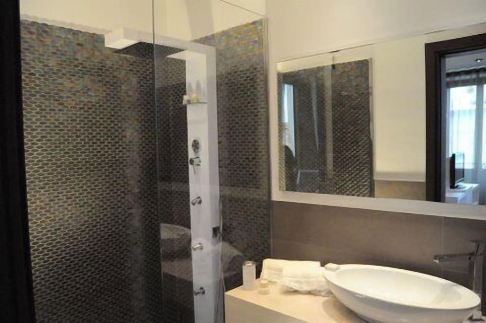 Triple Room (Prestige)