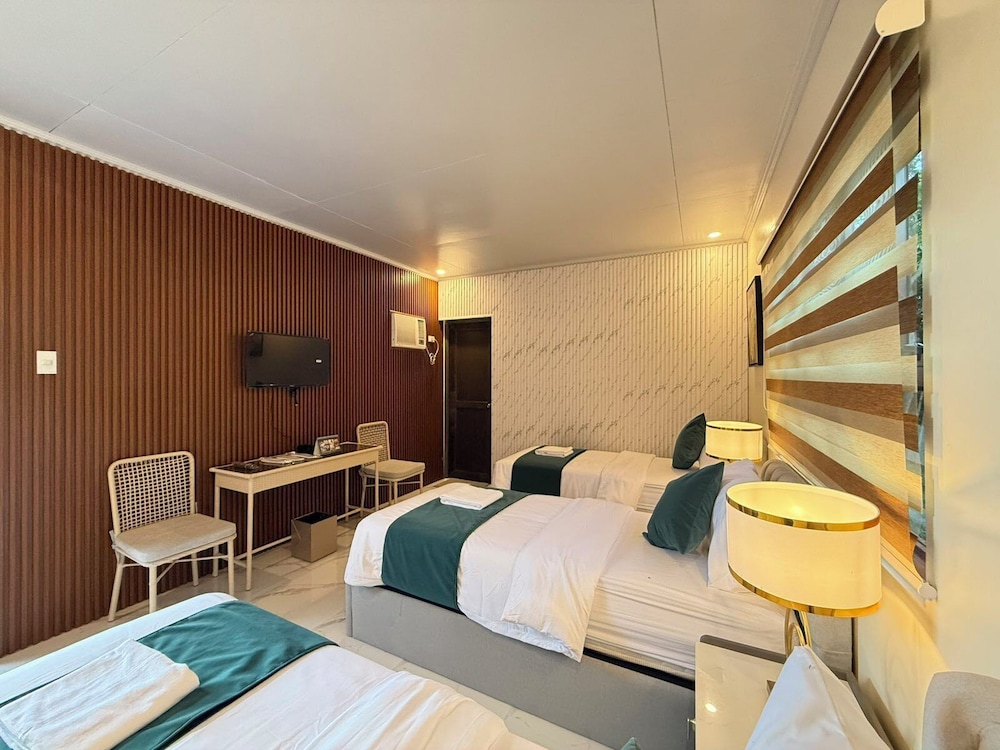 Basic Triple Room photo 2