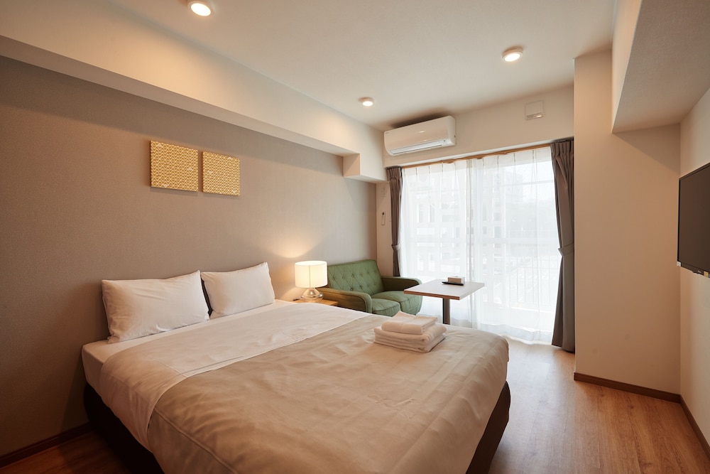 Double Room, Non Smoking - Photo 14