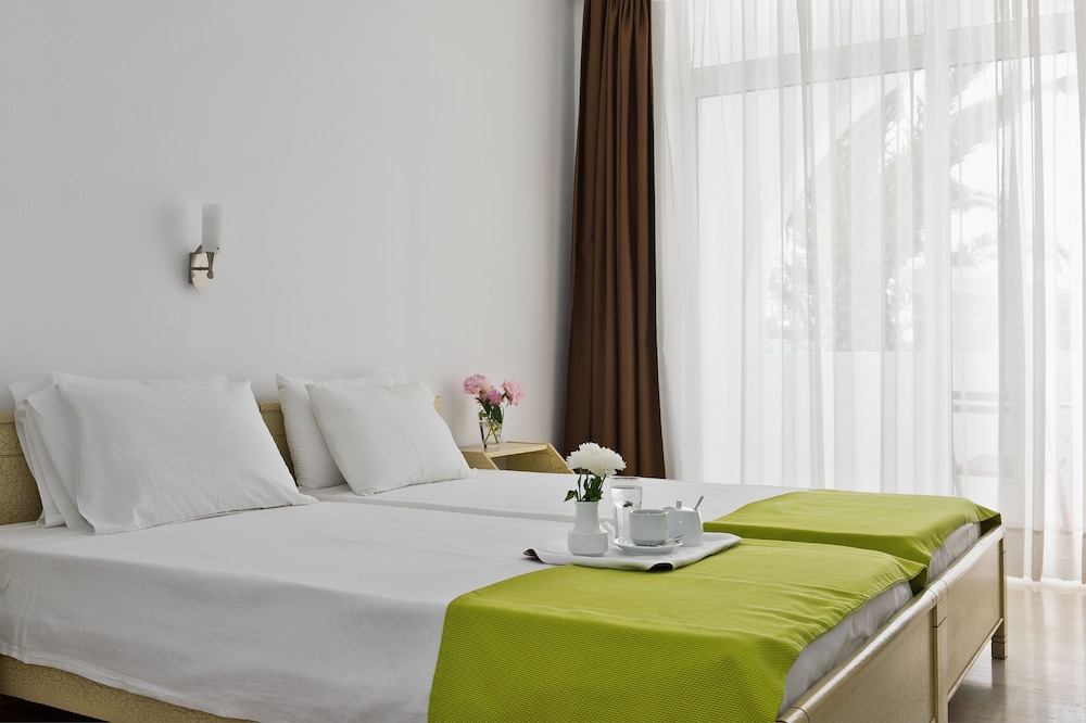 Standard Triple Room - Photo 3