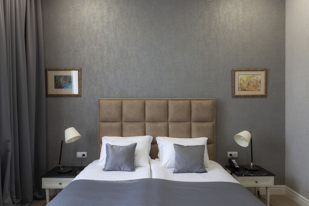 Deluxe Double Room, Balcony photo 2