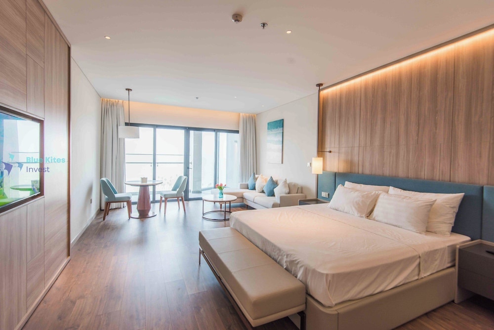 Premium Suite, 1 Queen Bed, Sea View