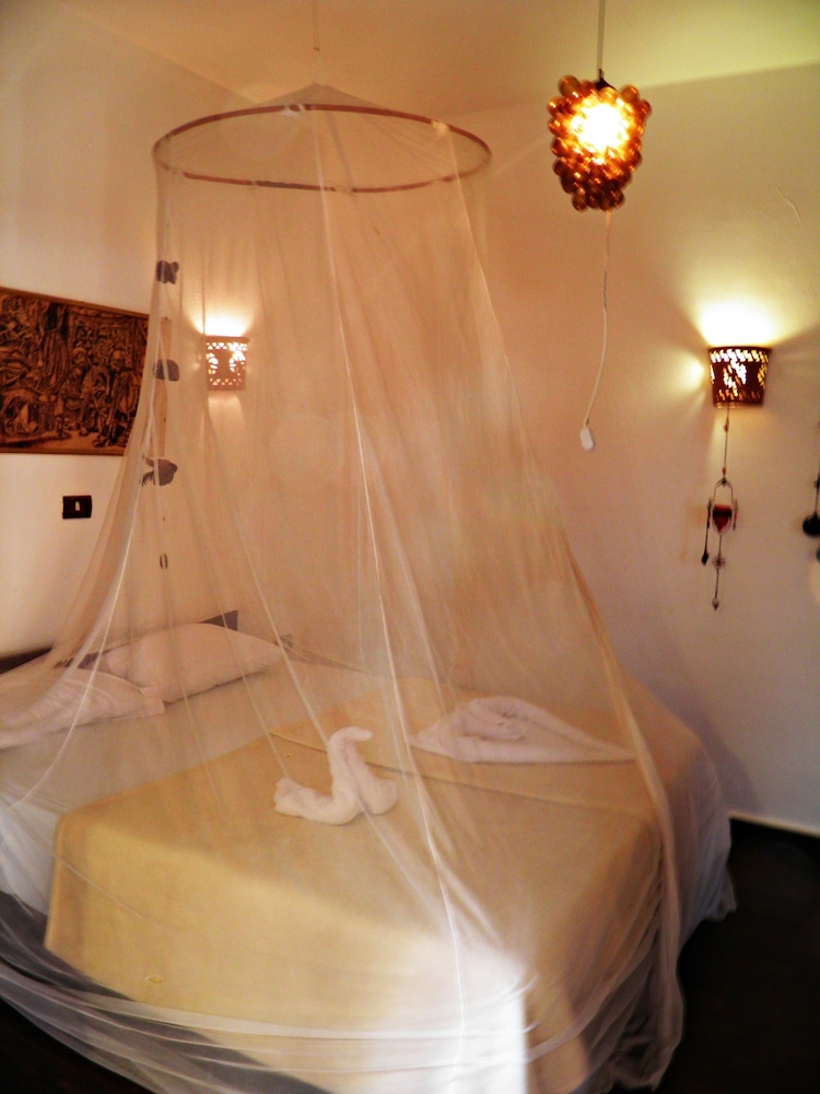 Double Room - Photo 4