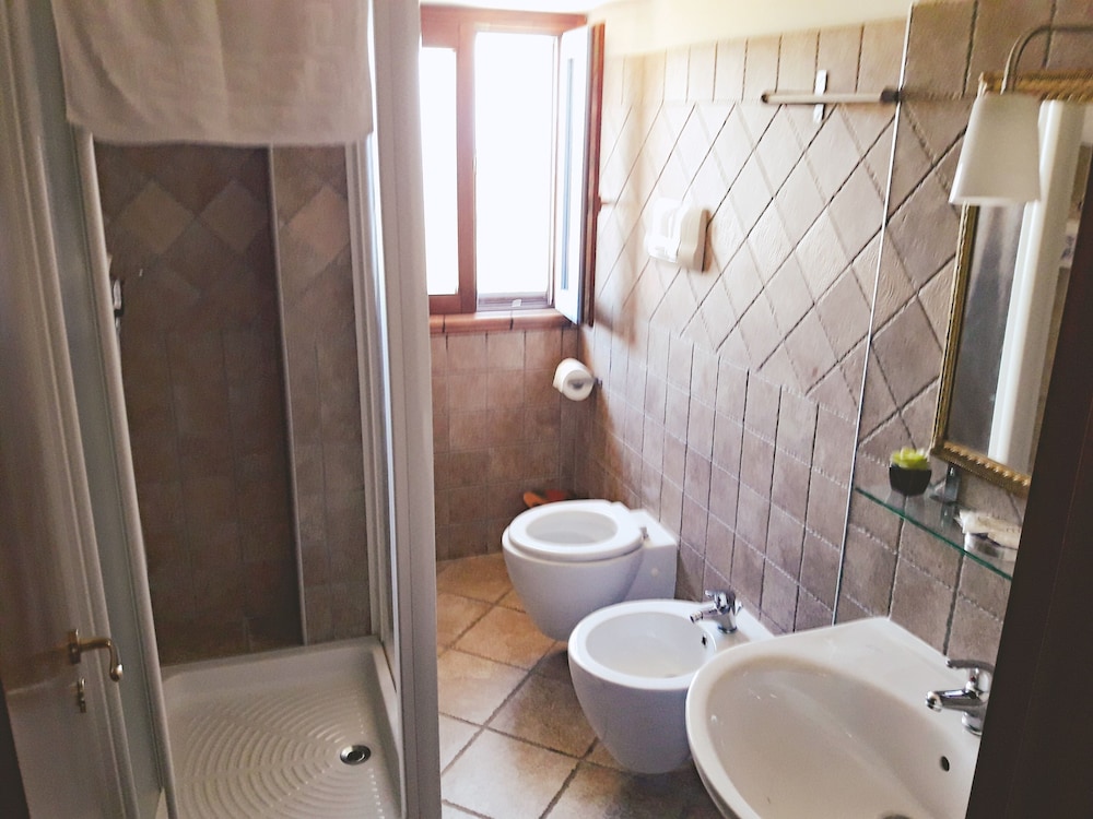 Comfort Double Room, Private Bathroom (Camera Trentova) photo 2