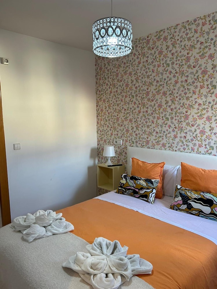 Basic Room (Double Small with Shared Bathroom) photo 3