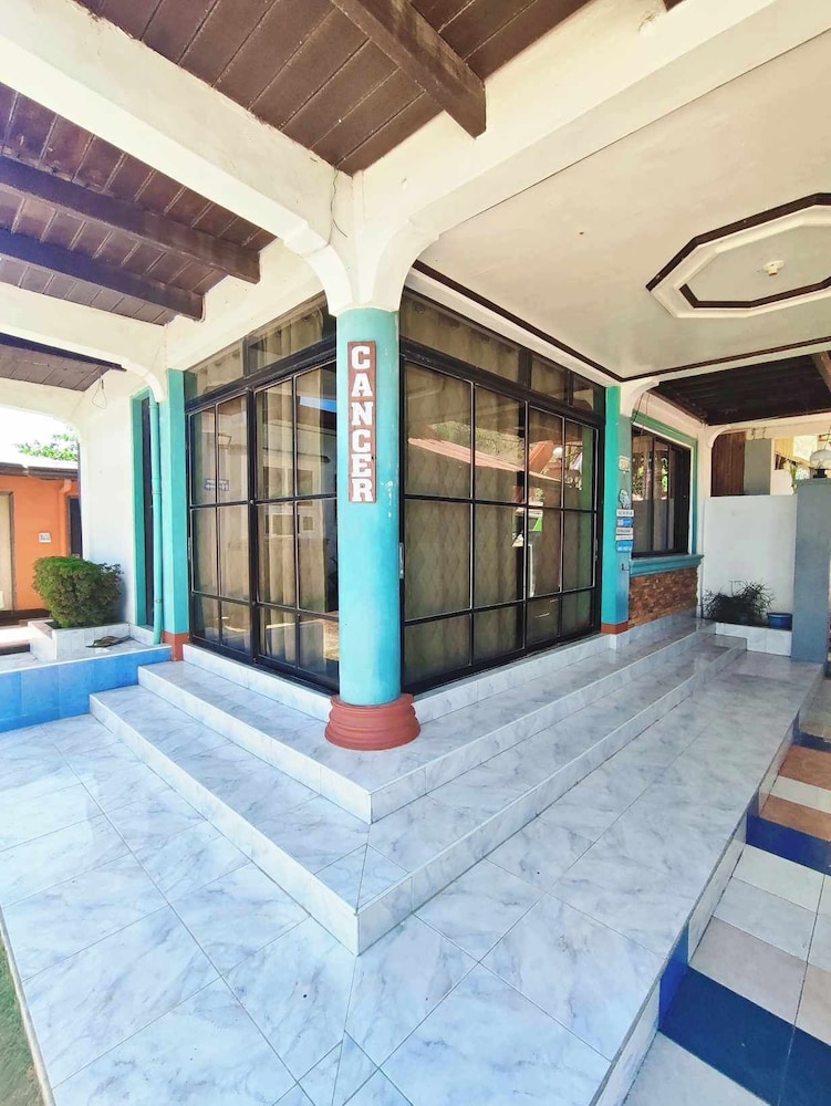 Classic Double or Twin Room, Beach View